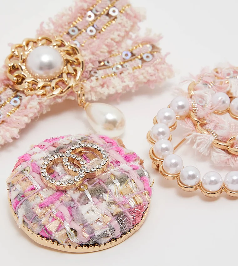 الدو BOWBELLIE Embellished Brooches